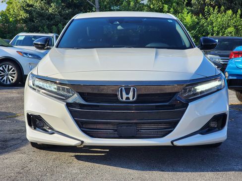 Used 2021 Honda Accord Sport image 2