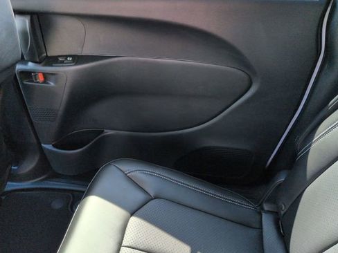 New 2026 Chrysler Pacifica Select image 22