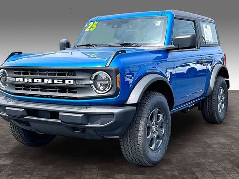 Used 2025 Ford Bronco 2-Door AWD/4WD image 24