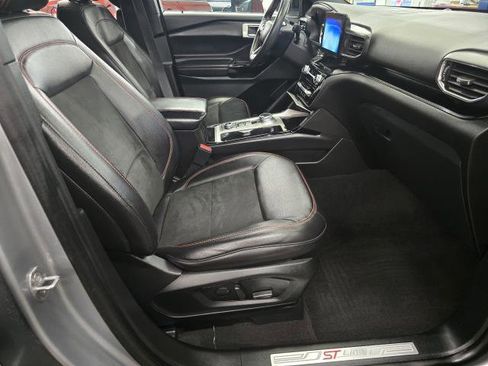 Used 2023 Ford Explorer ST-Line w/ Class IV Trailer Tow Package image 10
