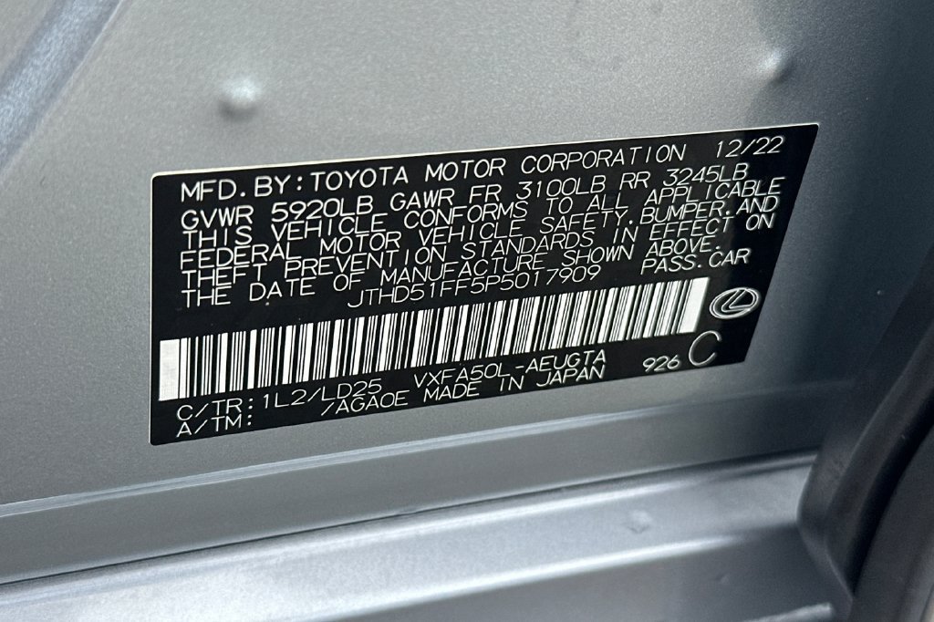 Used 2023 Lexus LS 500 w/ Accessory Package (Z1) RWD image 33