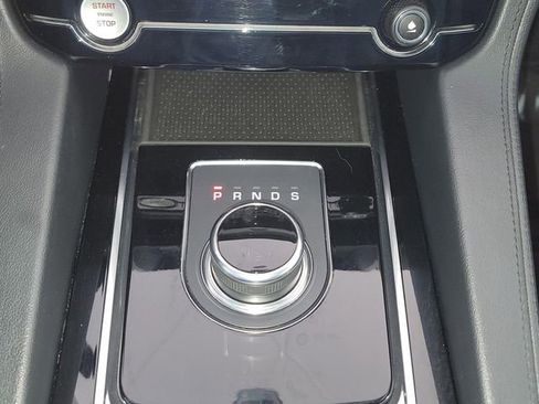 Used 2019 Jaguar F-PACE Prestige AWD/4WD image 22