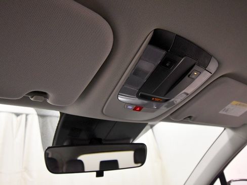 Certified 2025 Kia Sorento S image 27