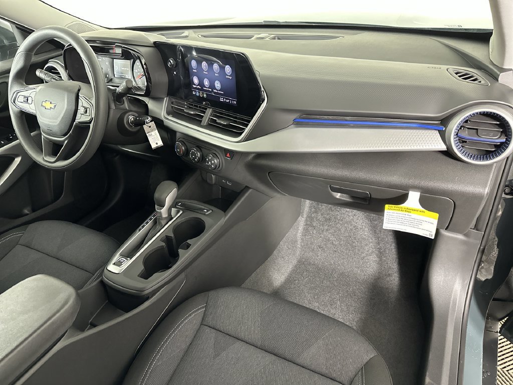 New 2026 Chevrolet Trax LS w/ LS Convenience Package FWD image 27