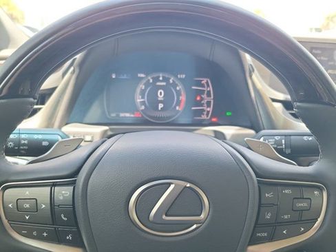 Used 2020 Lexus ES 350 w/ Premium Package FWD image 22