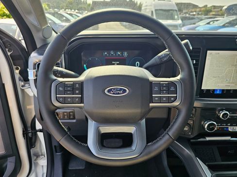 New 2025 Ford F250 Lariat w/ Lariat Ultimate Package AWD/4WD image 27
