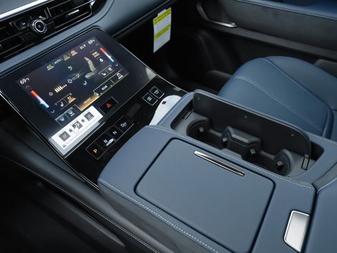 New 2026 INFINITI QX80 4WD w/ Sport Exterior Package image 10