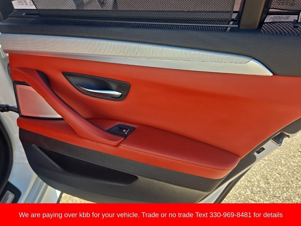 Used 2014 BMW M5 RWD image 30