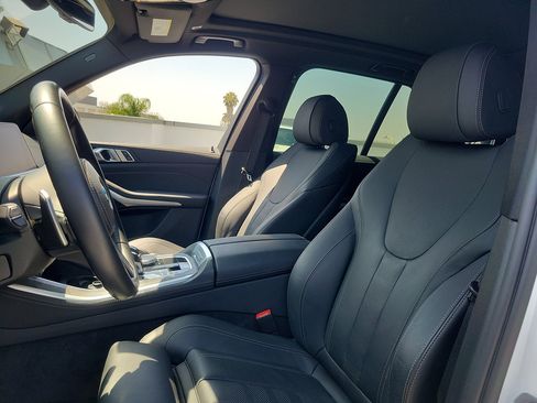 Used 2022 BMW X5 sDrive40i w/ M Sport Package RWD image 16