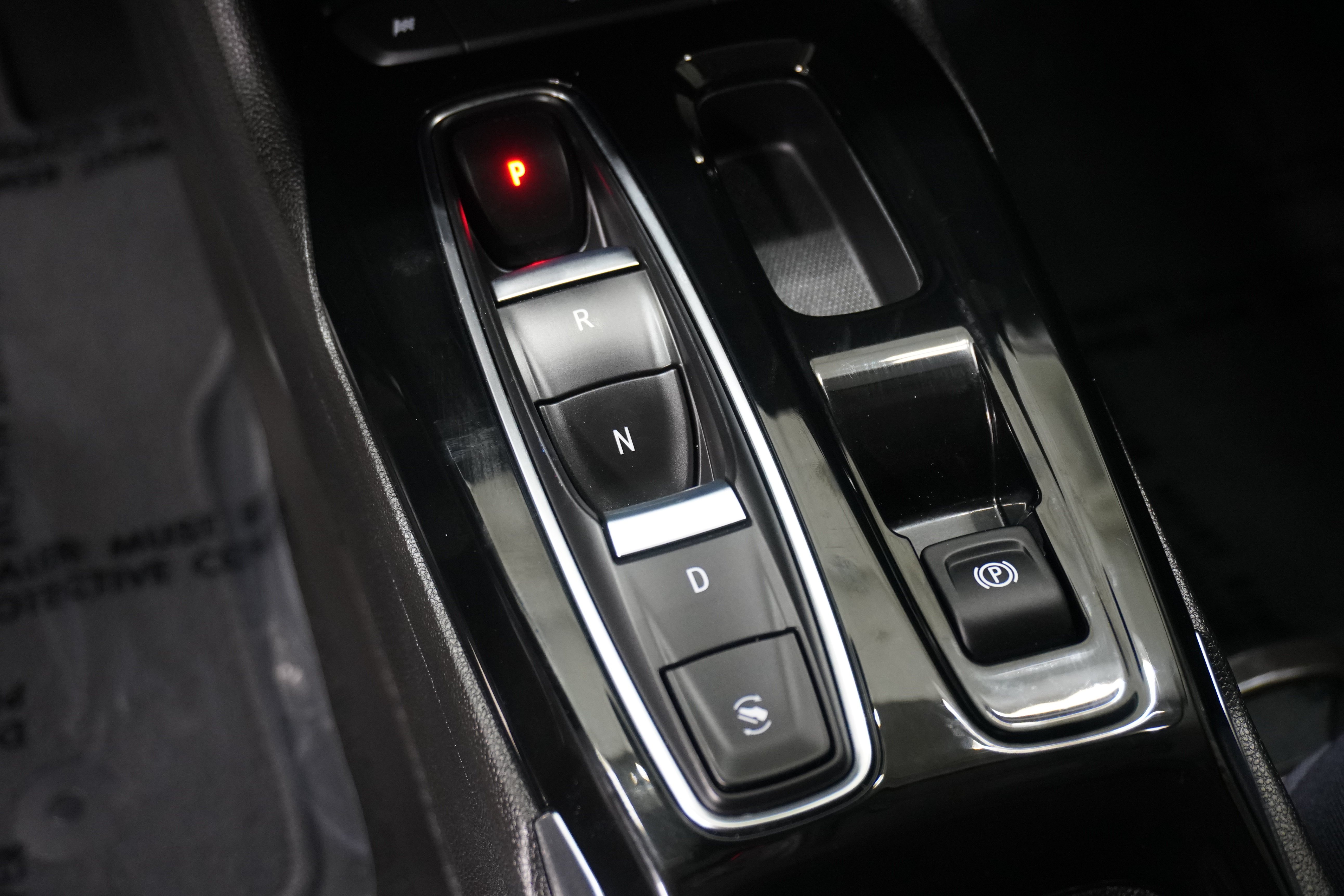 Used 2023 Chevrolet Bolt EUV LT w/ Convenience Package FWD image 22
