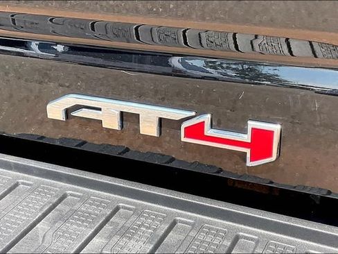 Used 2024 GMC Sierra 2500 AT4 w/ AT4 Premium Plus Package AWD/4WD image 23