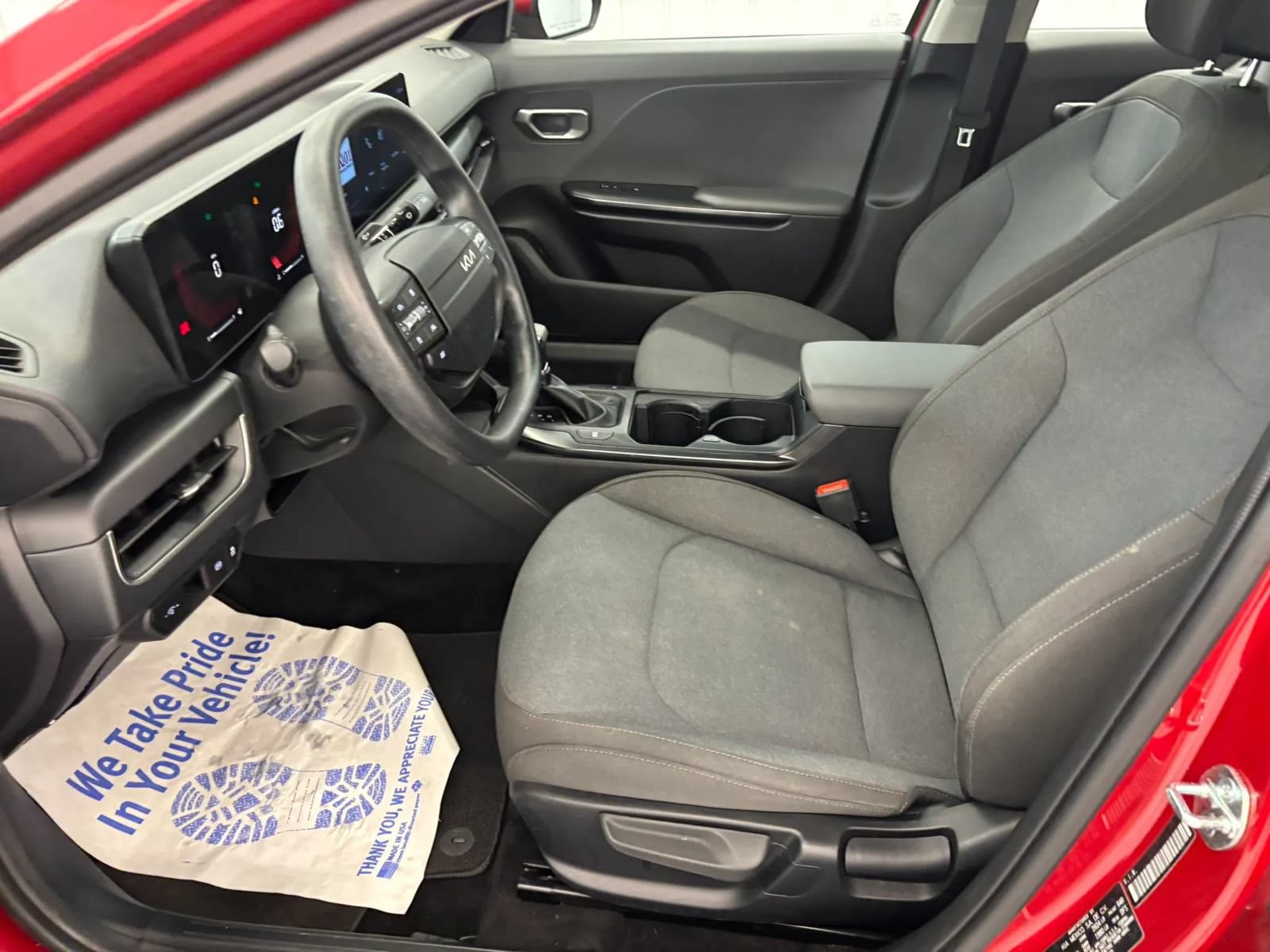 Used 2025 Kia K4 FWD image 39