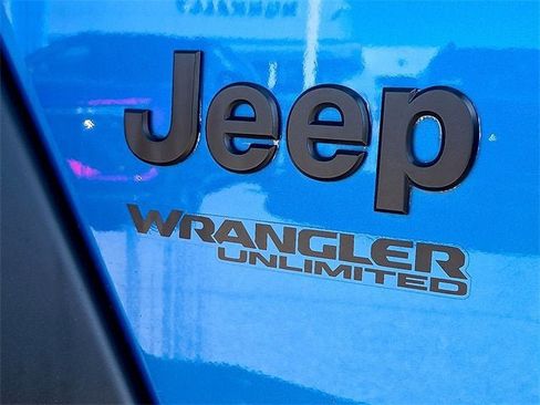 Used 2021 Jeep Wrangler Unlimited Sport image 12
