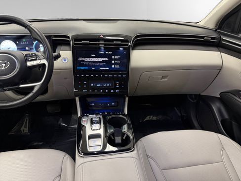 Certified 2023 Hyundai Tucson Limited AWD/4WD image 11