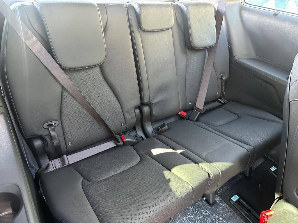 New 2026 Kia Carnival SX Prestige FWD image 7
