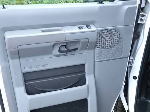 Used 2015 Ford E-350 and Econoline 350 Super Duty w/ Power Windows & Locks Group RWD image 19