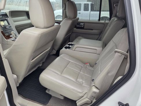 Used 2013 Lincoln Navigator 4WD w/ HD Trailer Tow Pkg image 13