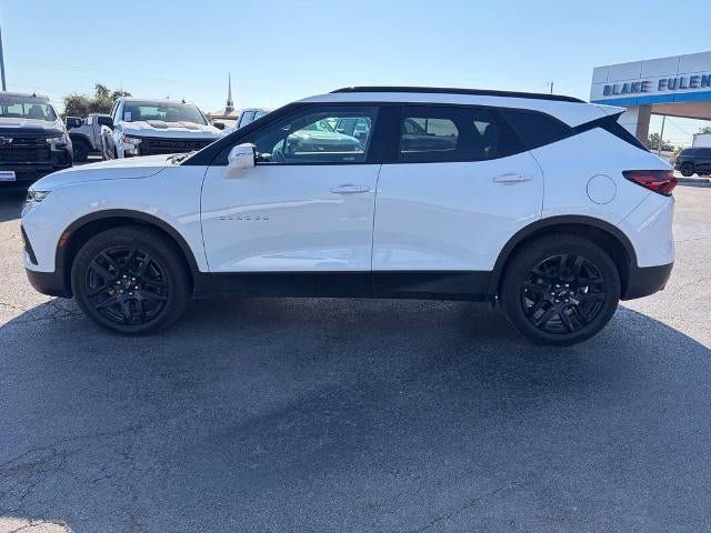 Used 2022 Chevrolet Blazer LT w/ Sound & Technology Package FWD image 2