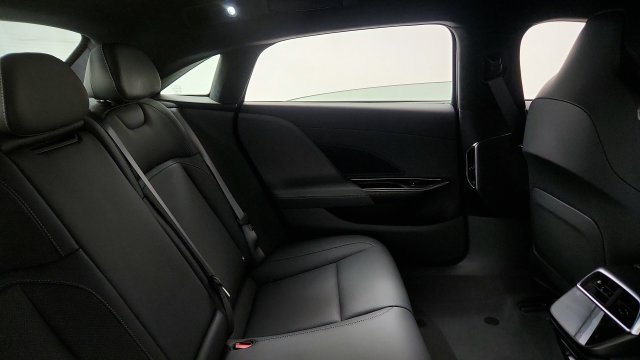 Used 2024 Lucid Air Touring AWD/4WD image 38