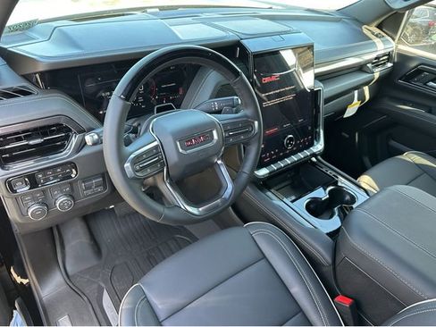 New 2026 GMC Yukon XL Elevation image 24