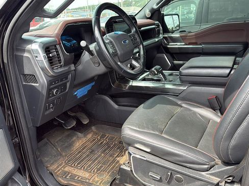 Used 2021 Ford F150 Lariat w/ Equipment Group 502A High image 3