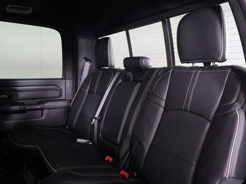 Used 2024 RAM 3500 Limited image 32