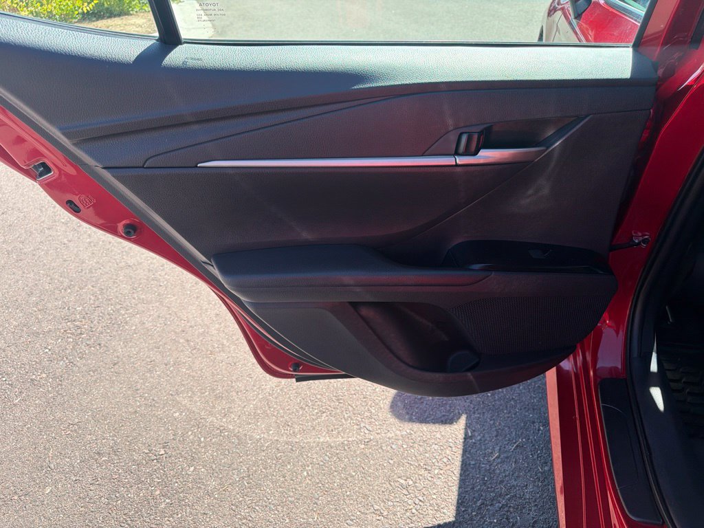 Used 2025 Toyota Camry LE FWD image 17