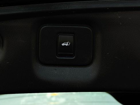 Used 2019 INFINITI QX60 Luxe w/ Essential Package image 57