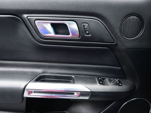 Used 2023 Ford Mustang Premium image 12