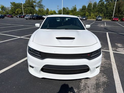 Used 2019 Dodge Charger R/T RWD image 9