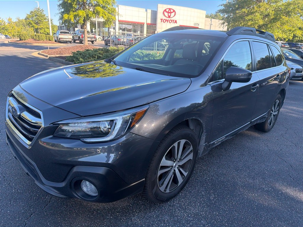 Used 2019 Subaru Outback 2.5i Limited AWD/4WD image 2