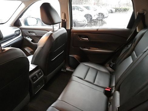 Certified 2023 Nissan Rogue SV w/ SV Premium Package image 10