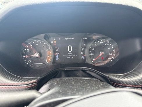 Used 2023 Jeep Compass Trailhawk w/ Sun and Sound Group AWD/4WD image 15