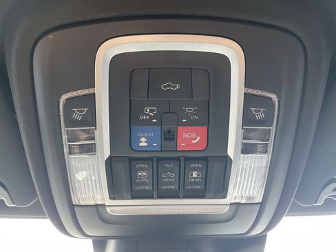 Used 2020 RAM 3500 Limited AWD/4WD image 32