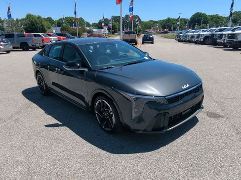 New 2026 Kia K4 GT-Line FWD image 2