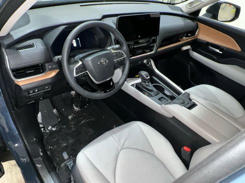 New 2026 Toyota Grand Highlander Limited image 16
