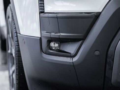 New 2026 Jeep Cherokee Overland image 14