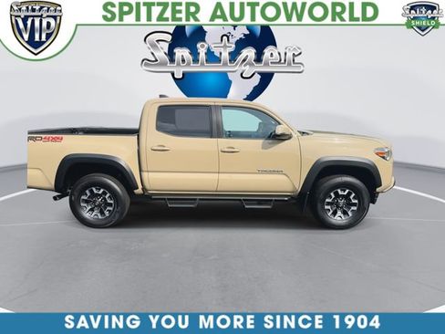 Used 2020 Toyota Tacoma TRD Off-Road AWD/4WD image 10