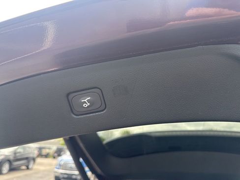 Used 2020 Ford Edge Titanium w/ Equipment Group 301A AWD/4WD image 47