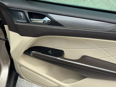 Used 2018 Lincoln MKC Premiere FWD image 21