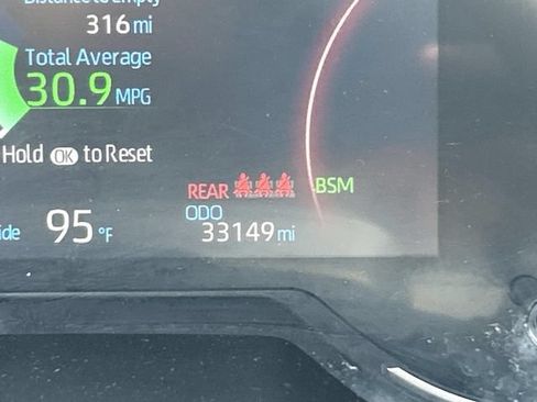 Used 2025 Toyota RAV4 XLE AWD/4WD image 28