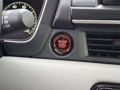 New 2025 Honda Pilot Touring image 20