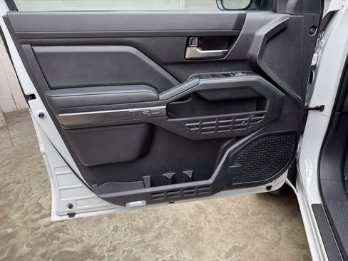 Used 2024 Toyota Tacoma TRD Off-Road w/ TRD Off Road Upgrade Package image 10