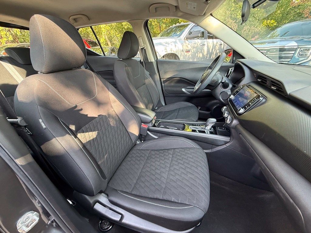 Used 2023 Nissan Kicks SV FWD image 39