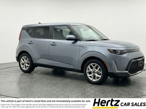 Used 2025 Kia Soul LX w/ LX Technology Package image 1