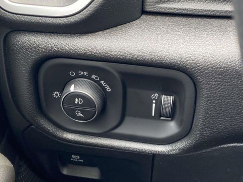 New 2026 RAM 1500 Express AWD/4WD image 30