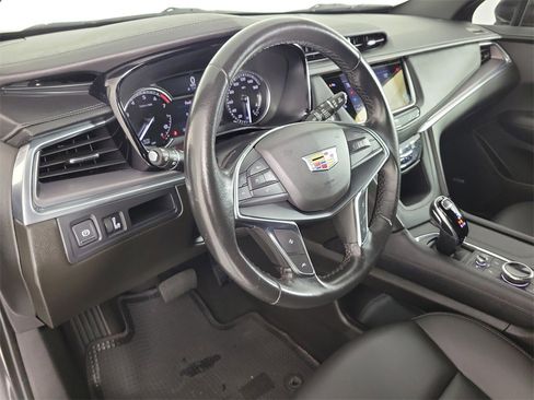 Certified 2023 Cadillac XT5 Luxury image 17