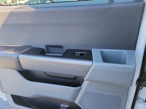 Used 2023 Ford F150 XLT image 13