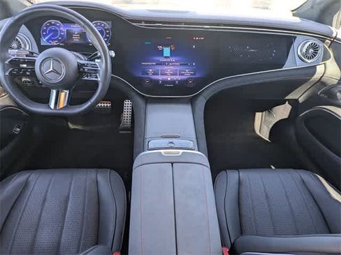 Used 2023 Mercedes-Benz EQS 580 4MATIC Sedan image 13