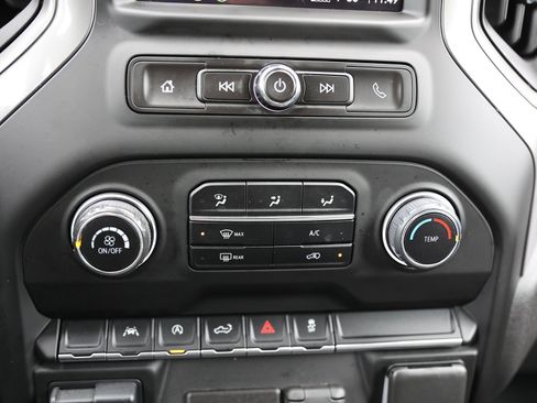 Used 2023 Chevrolet Silverado 1500 Custom image 29